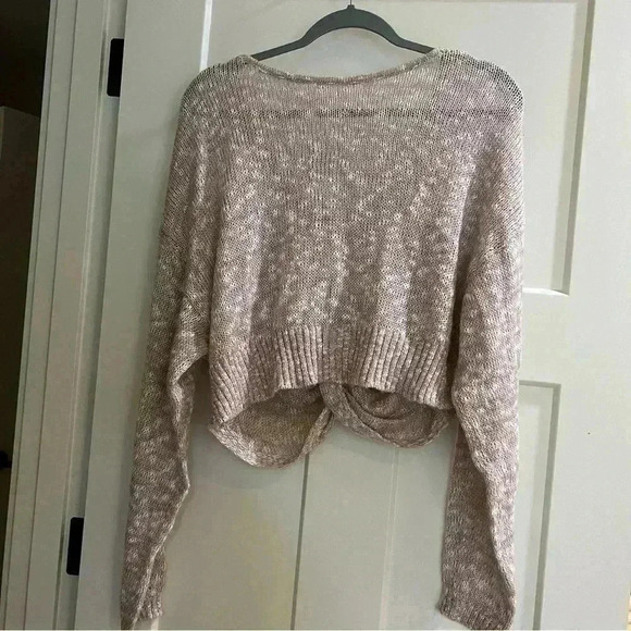 BCBGeneration Women's Lavender Mist Twist Hem V-Neck Crop Sweater Size multiple - Picture 6 of 9